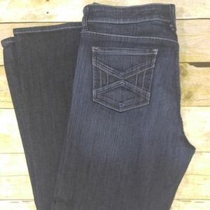 Kut from the Kloth Boot Cut Size 10 x 32